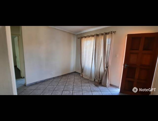 2 BEDROOM TOWNHOUSE FOR SALE IN HIGHVELD